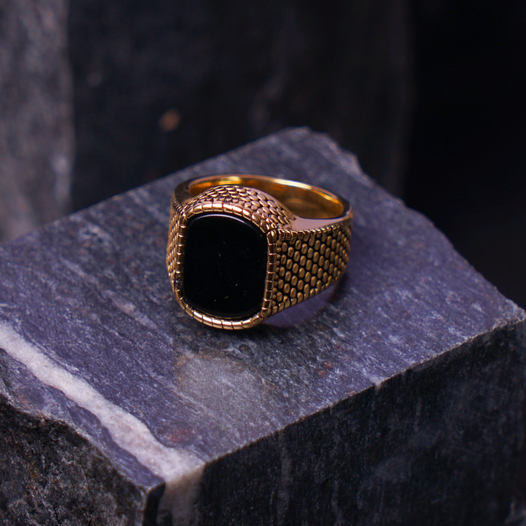 Golden Retro Ring - TRB030